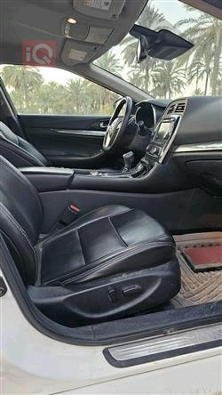 نیسان مەگزیما